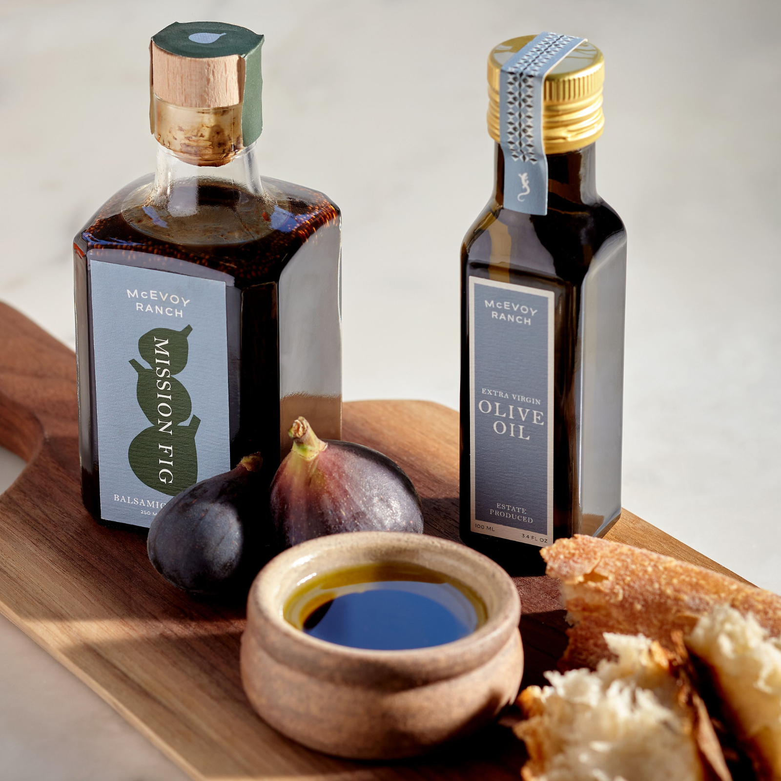  Chef Jean Pierre's Italian Balsamic Vinegar - Rich Black  Mission Fig Flavor, 750ml (25oz), 18-Year Traditional Barrel Aged - Ideal  For Enhancing Your Meals : Grocery & Gourmet Food